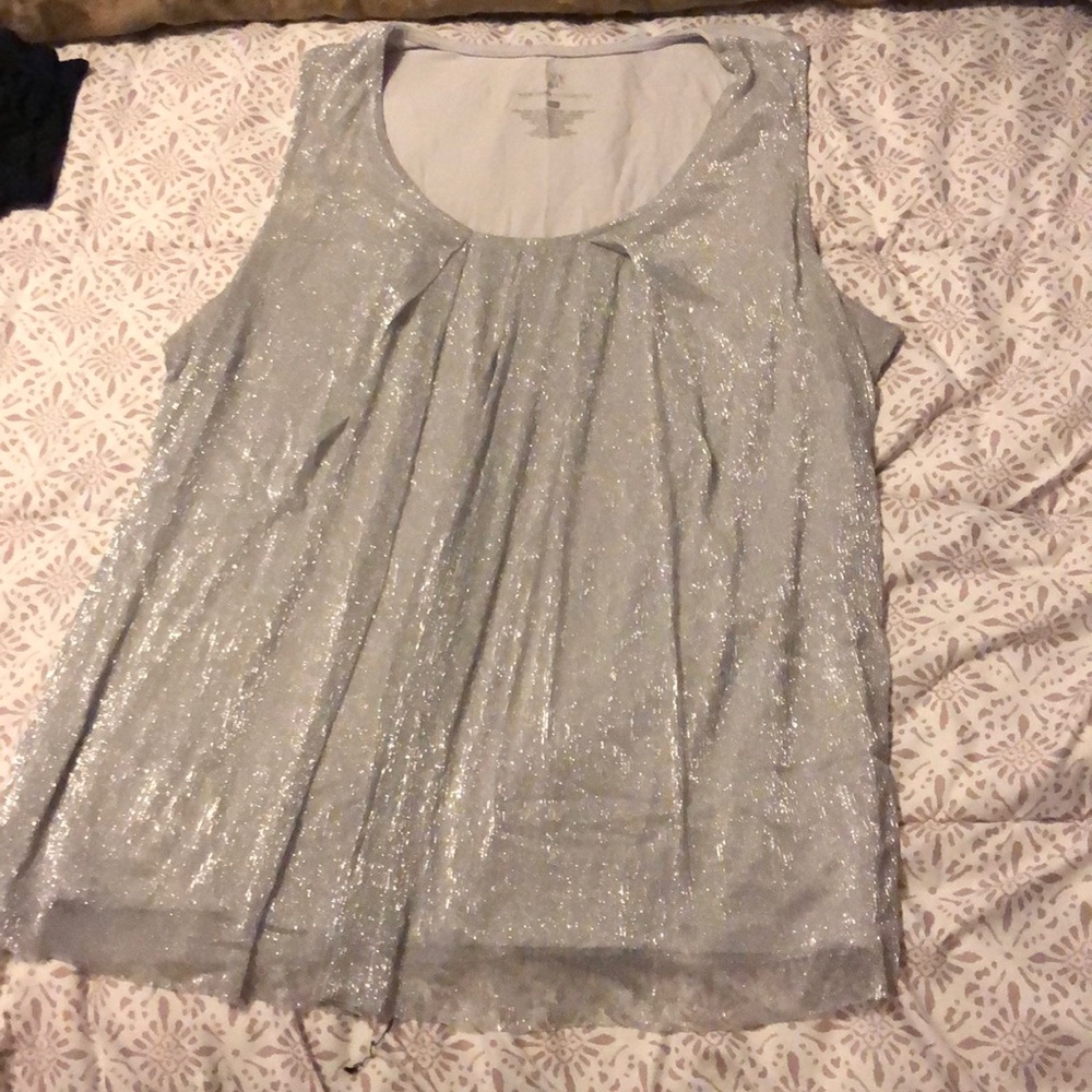 👚 4 for $25 Glitter silver top